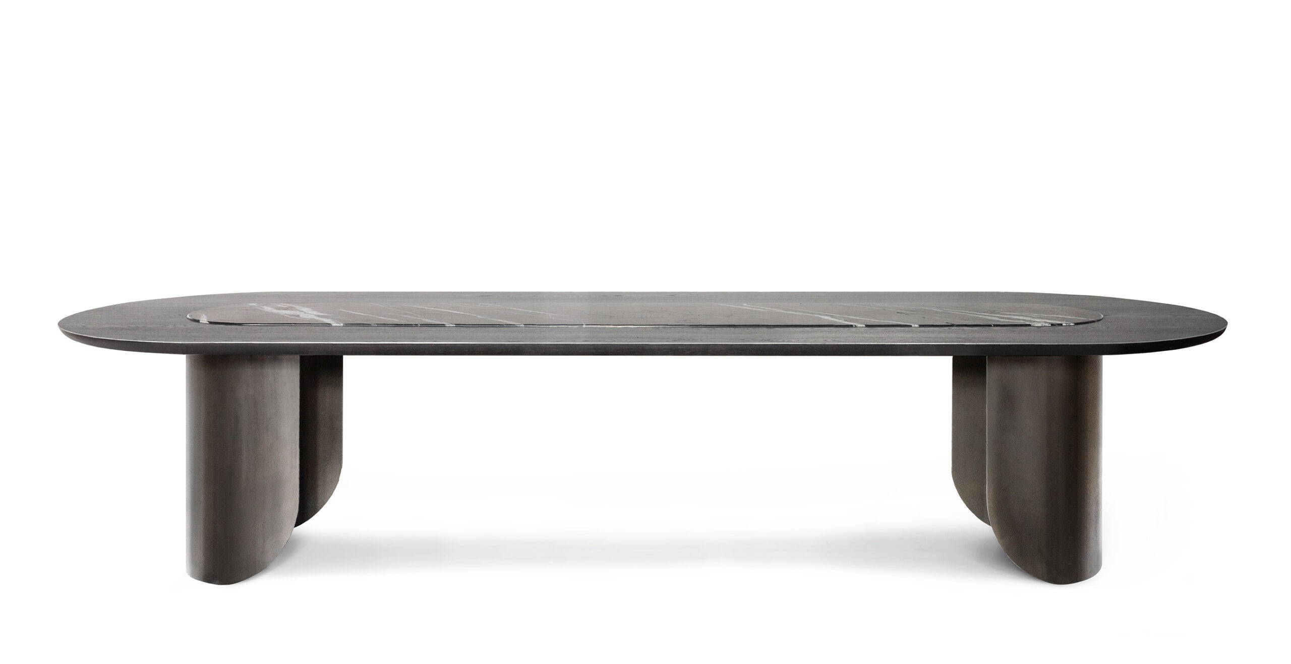 mozea-stadio-dining-table-front