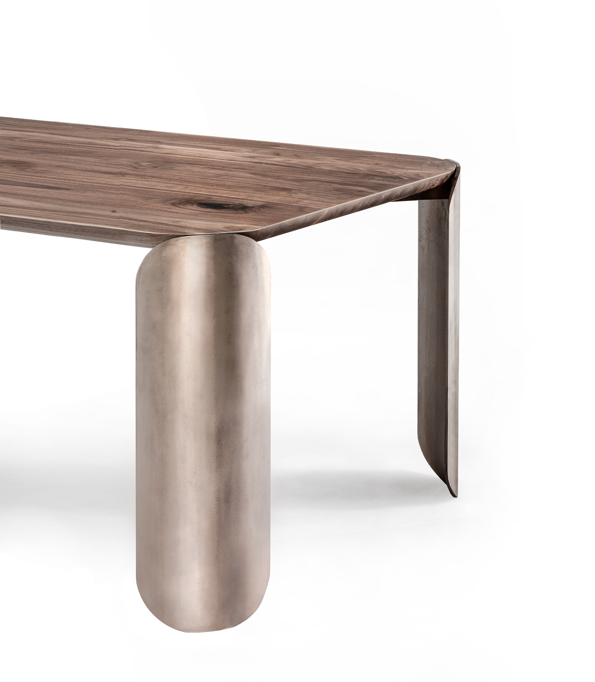 clypeus-dining-table-walnut-detail